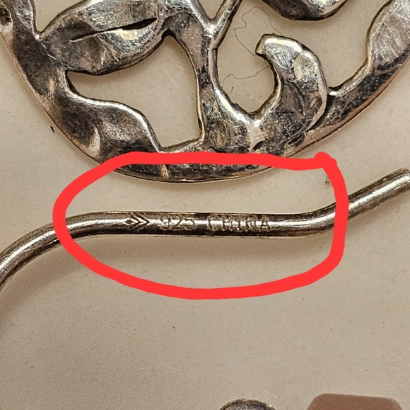 Silpada 925 Sterling Pink Soapstone Bead Floral Drop Earrings - Picture 10 of 13